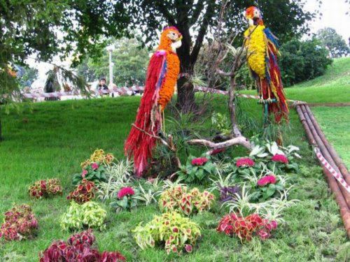 birds sculpture garden